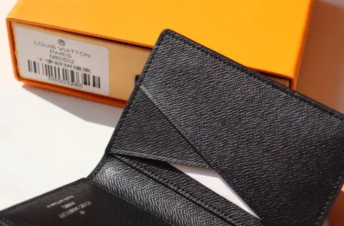 LV Wallets 4192F-0065