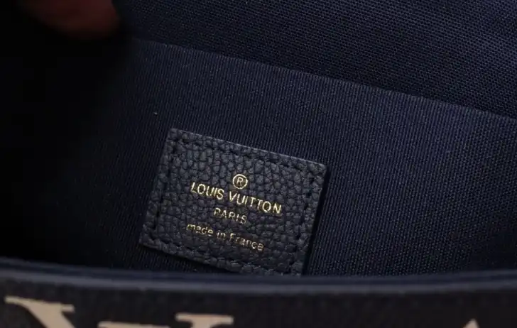LV Wallets 4192F-0197