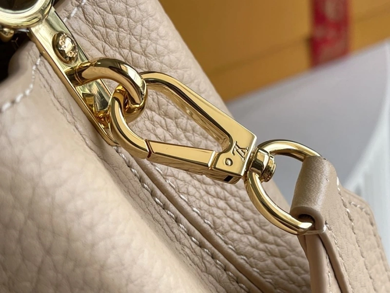 LV Capucines Bags 4194A-0270