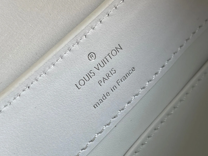 LV Capucines Bags 4194A-0312