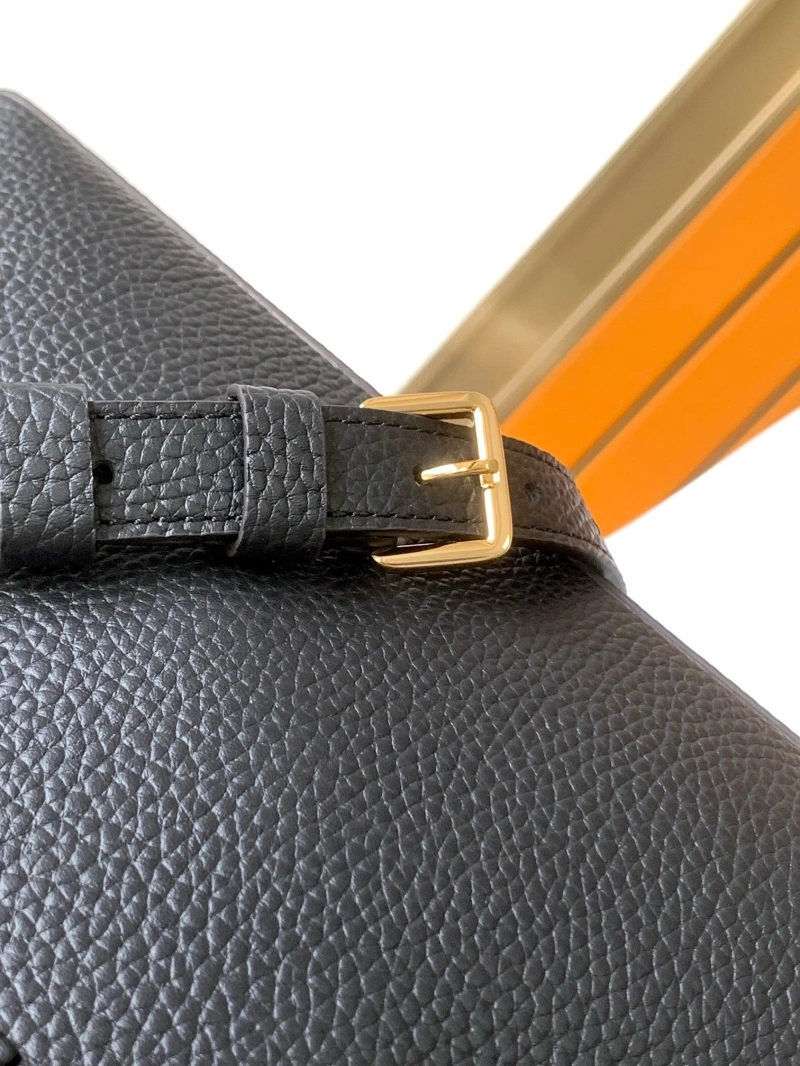 LV Capucines Bags 4194A-0868