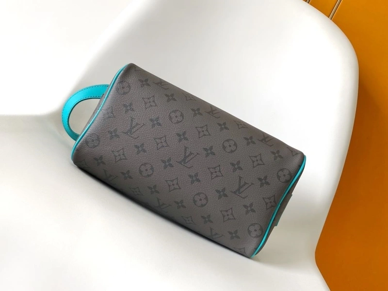 LV Cosmetic Bags 4194A-1529