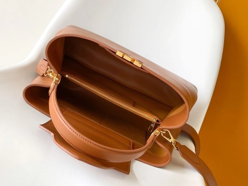 LV Capucines Bags 4194B-0148