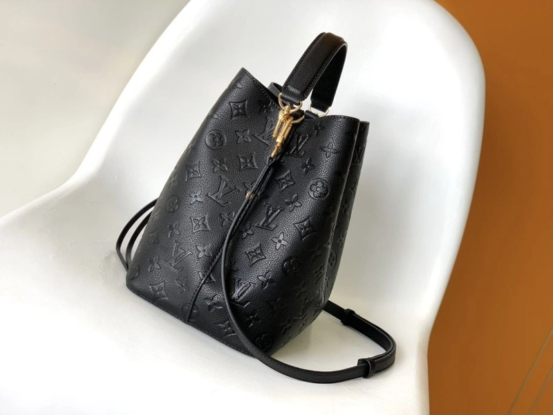 LV Bucket Bags 4194B-0226