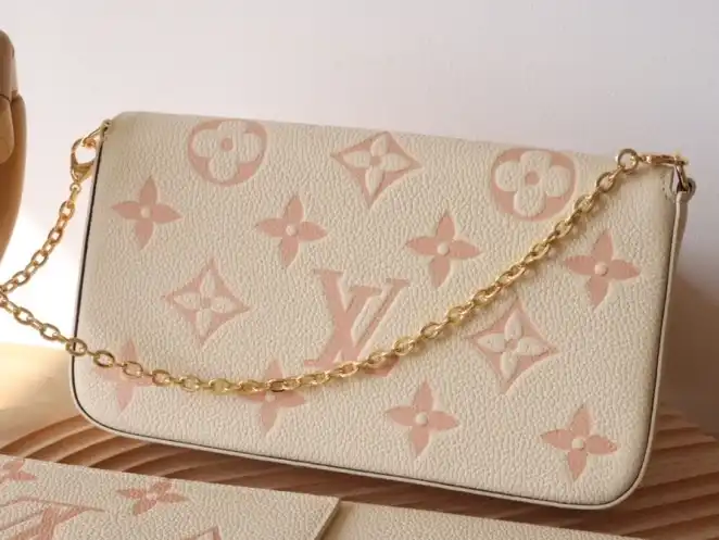 LV Wallets 4206A-0088