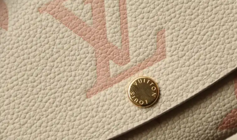 LV Wallets 4206A-0100