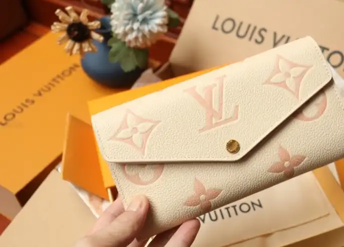 LV Wallets 4206A-0104