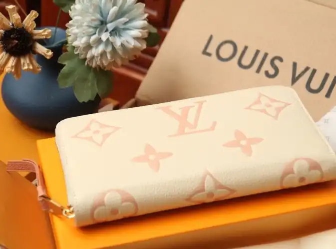 LV Wallets 4206A-0106