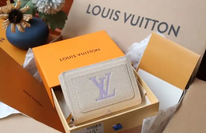 LV Wallets 4206A-0111
