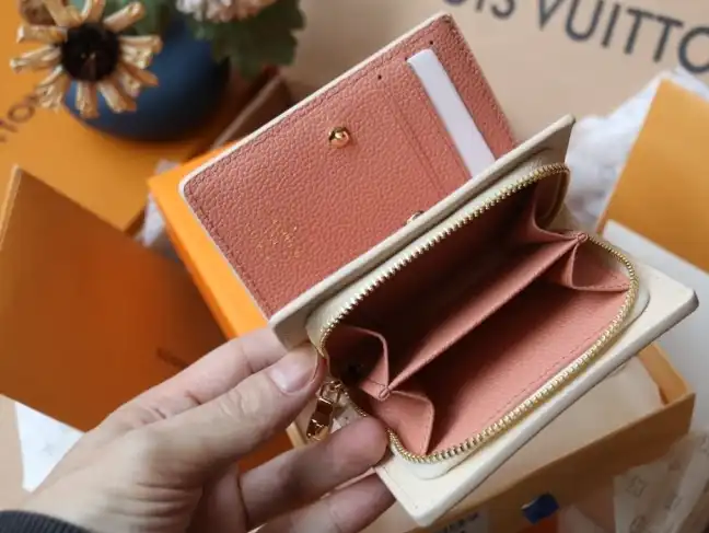 LV Wallets 4206A-0112