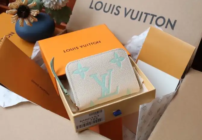 LV Wallets 4206A-0118