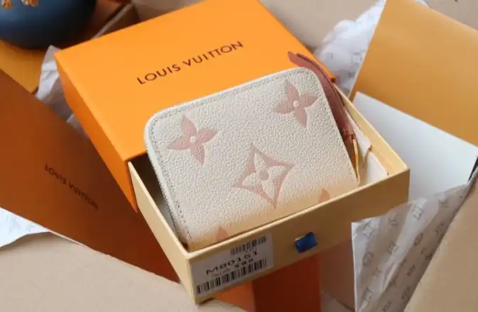 LV Wallets 4206A-0120