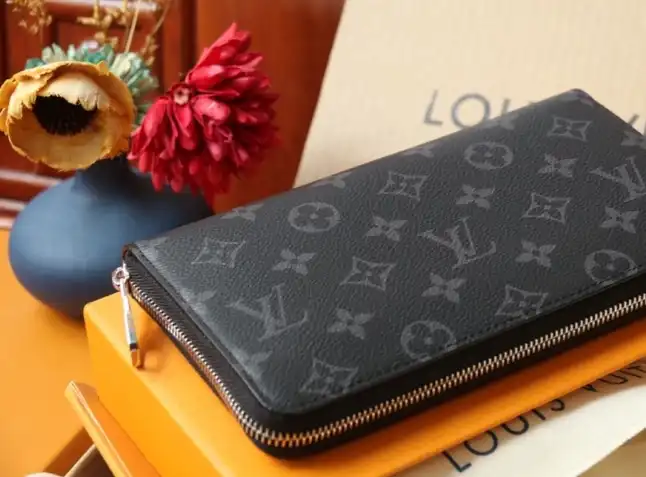 LV Wallets 4206A-0886
