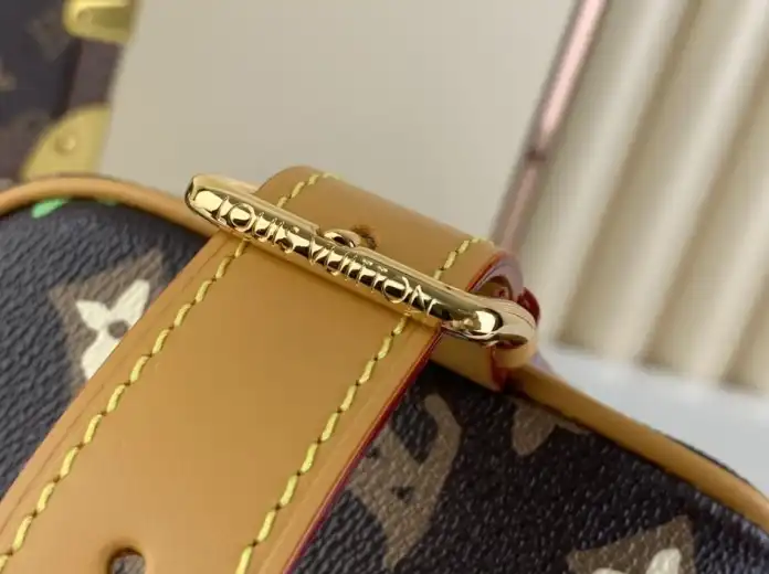 LV Cosmetic Bags 4206A-2677