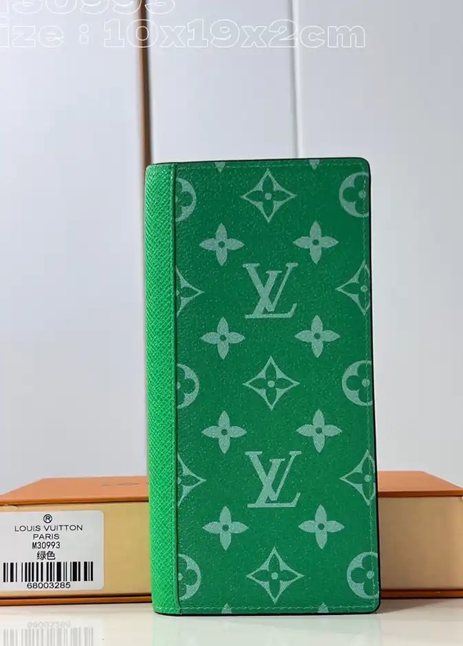 LV Wallets 4206A-2715