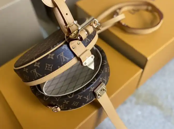 LV Round Bags 4206A-3307