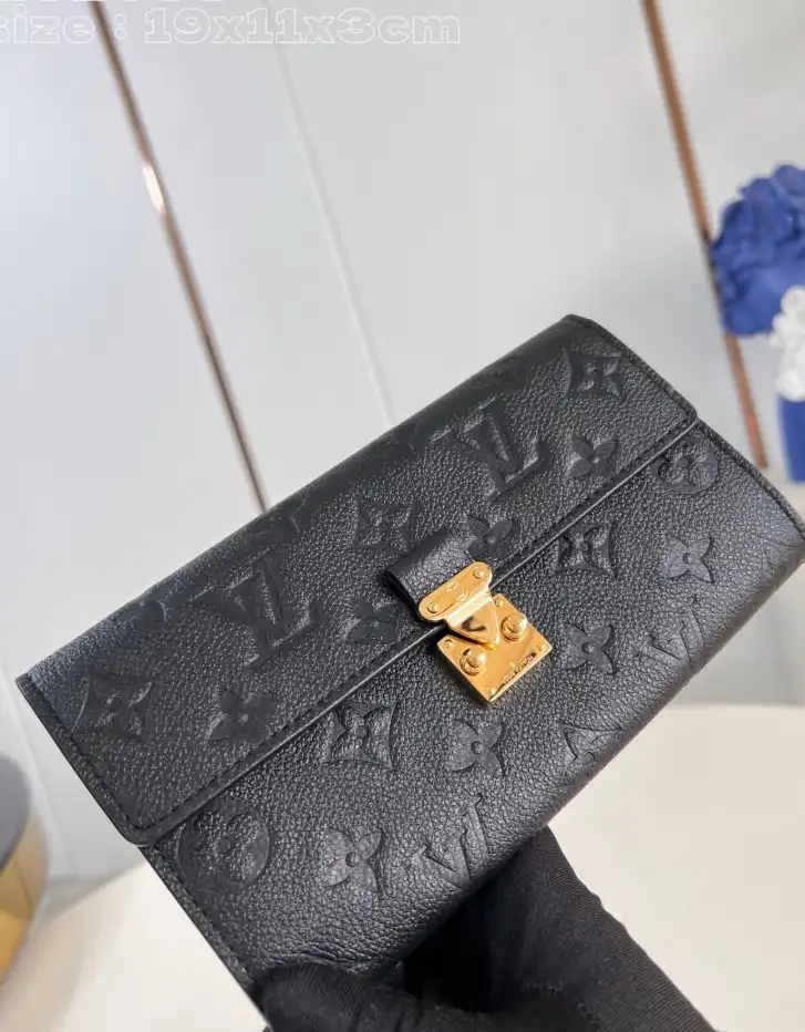 LV Wallets 4206A-3496