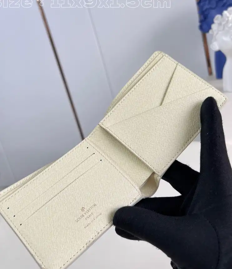 LV Wallets 4206A-4259
