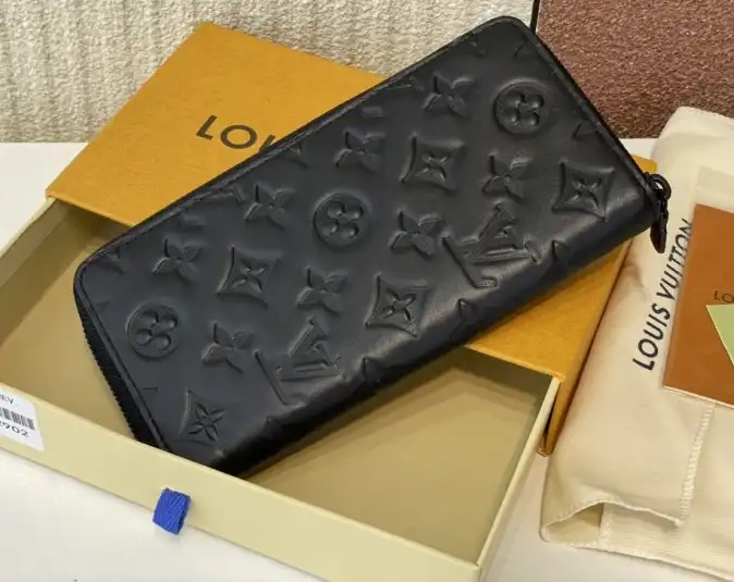 LV Wallets 4206A-4267