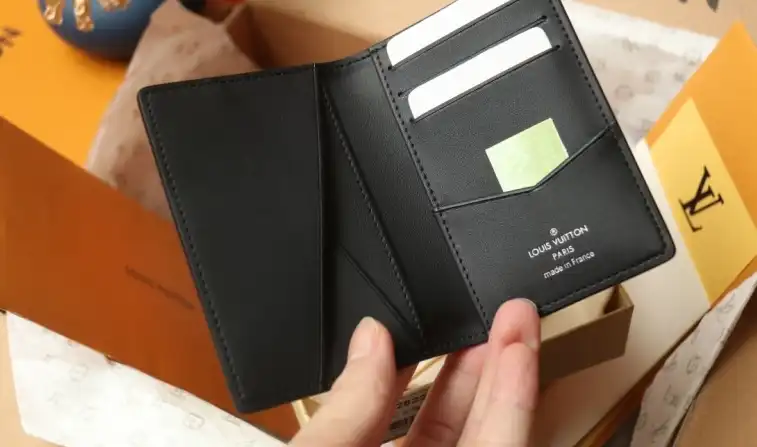 LV Wallets 4206A-4712