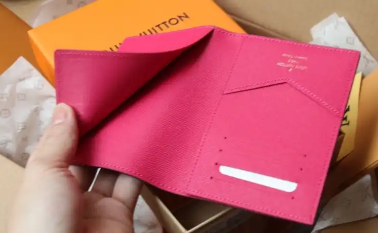 LV Wallets 4206A-4717