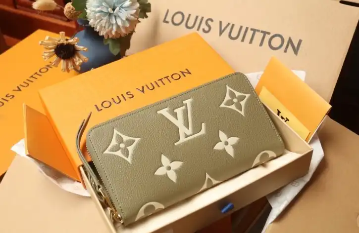 LV Wallets 4206A-4719