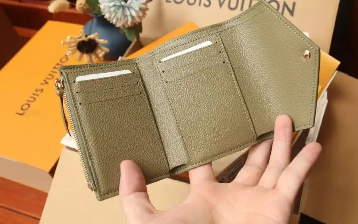 LV Wallets 4206A-4721
