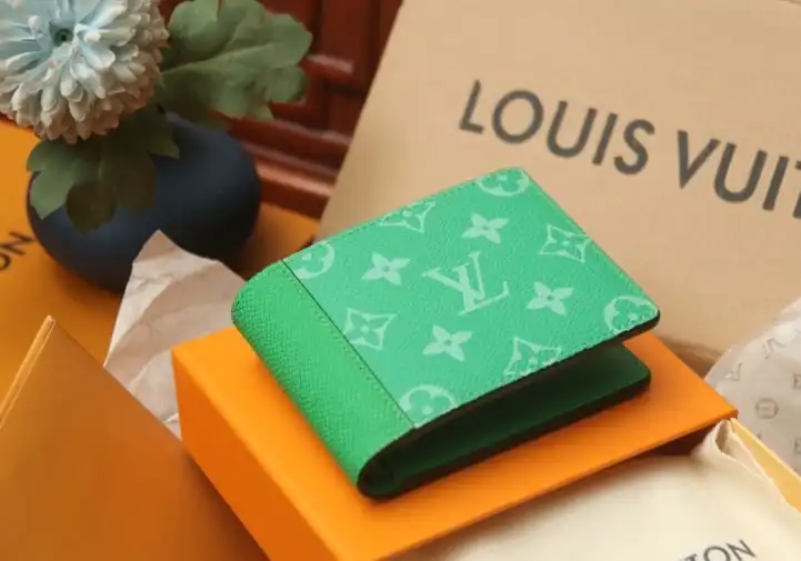 LV Wallets 4206A-4726