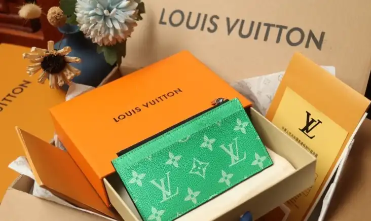 LV Wallets 4206A-4728