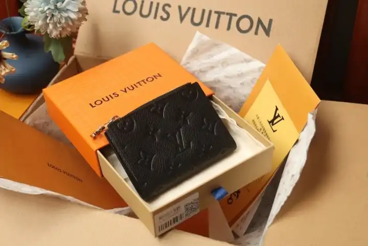 LV Wallets 4206A-4737