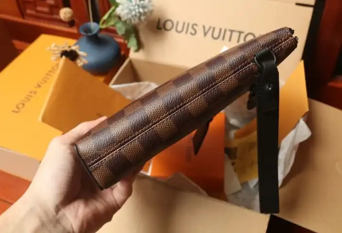 LV Wallets 4206A-4743