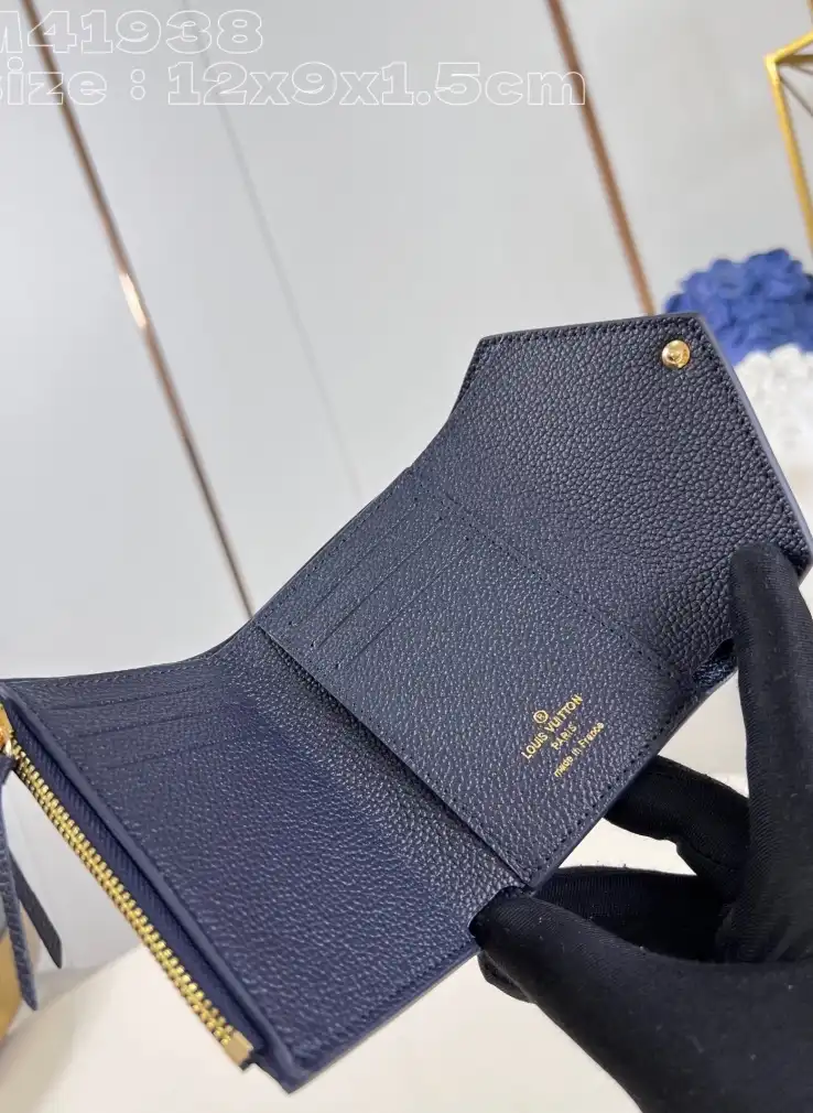 LV Wallets 4206A-4804