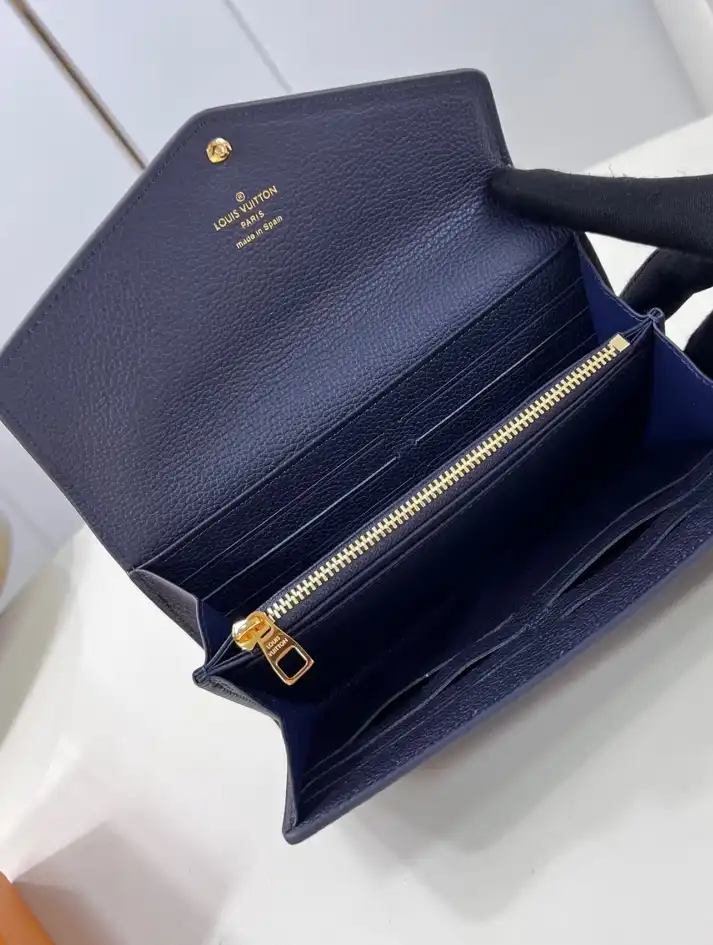 LV Wallets 4206A-4805