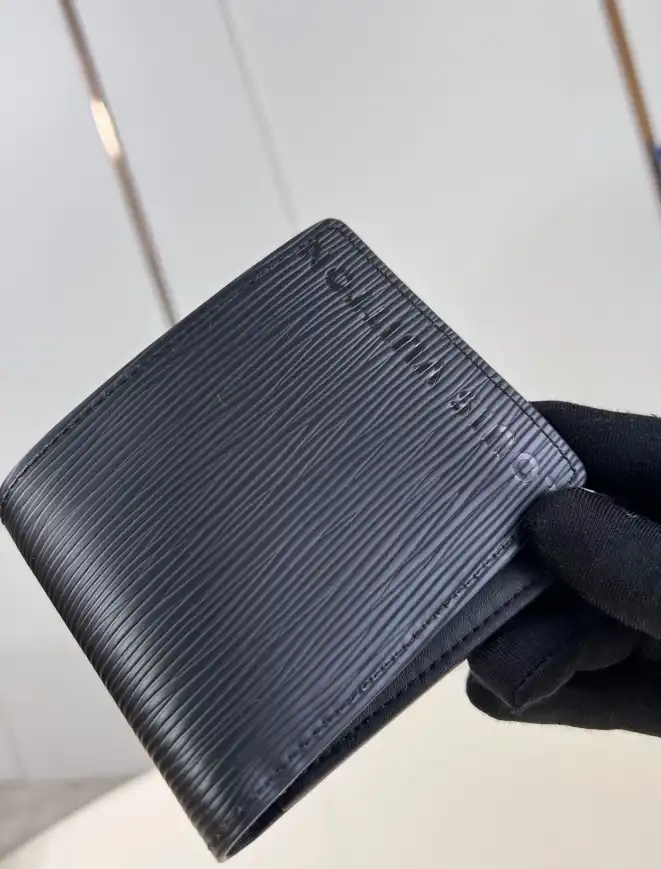 LV Wallets 4206A-4814