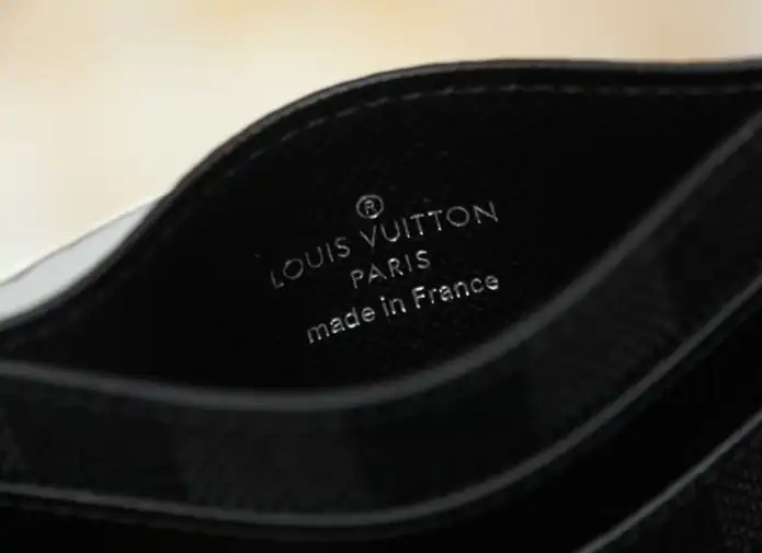 LV Wallets 4206A-6251