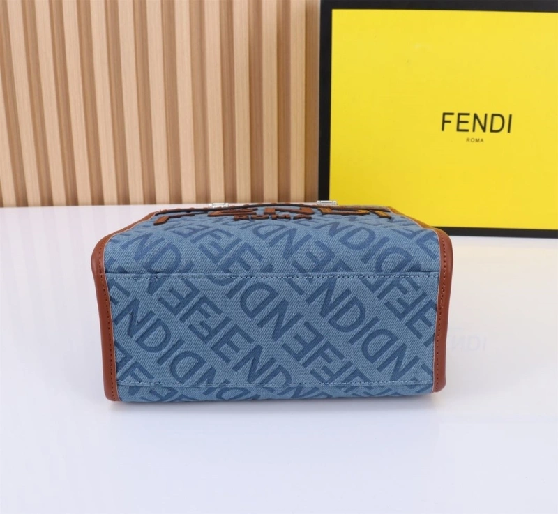 F**di shopping bags 4220-0239
