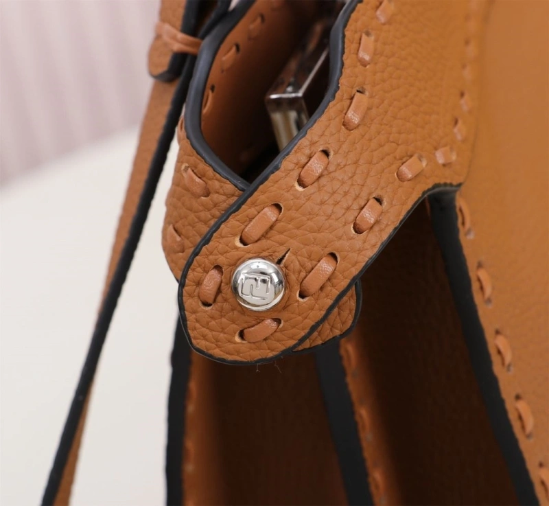 F**di top handle bags 4220a-0683