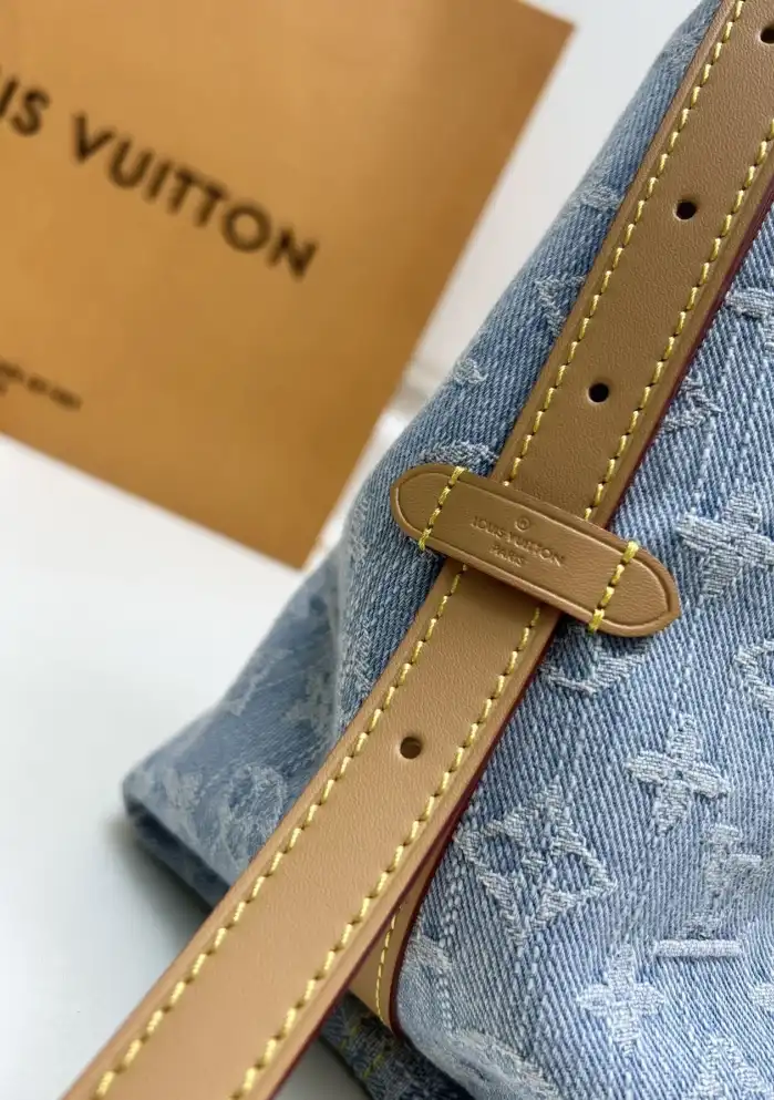 LV Top Handle Bags 4224-0879