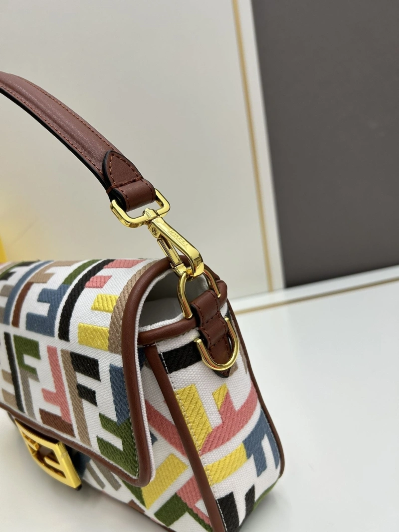 F**di baguette bags 4224-1721