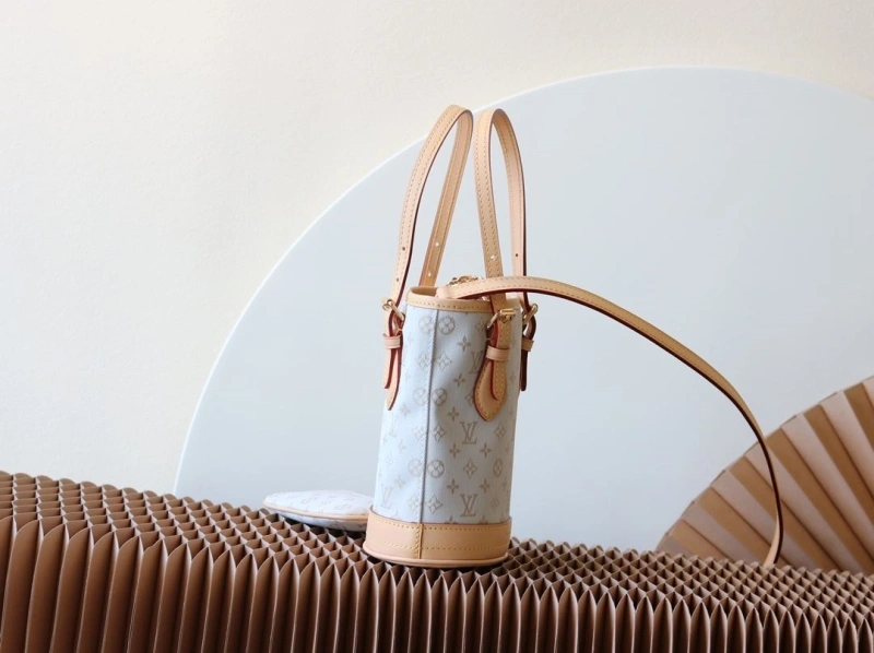 LV Bucket Bags 4233A-0314