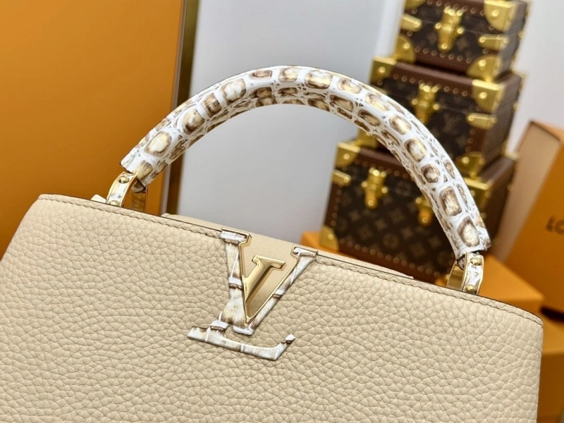 LV Capucines Bags 4233A-0357