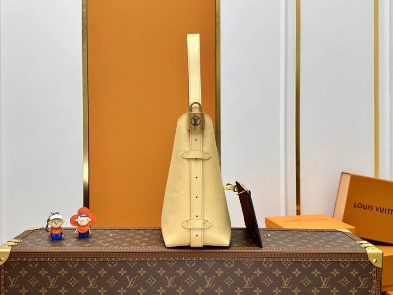 LV Shopping Bags 4233A-0361