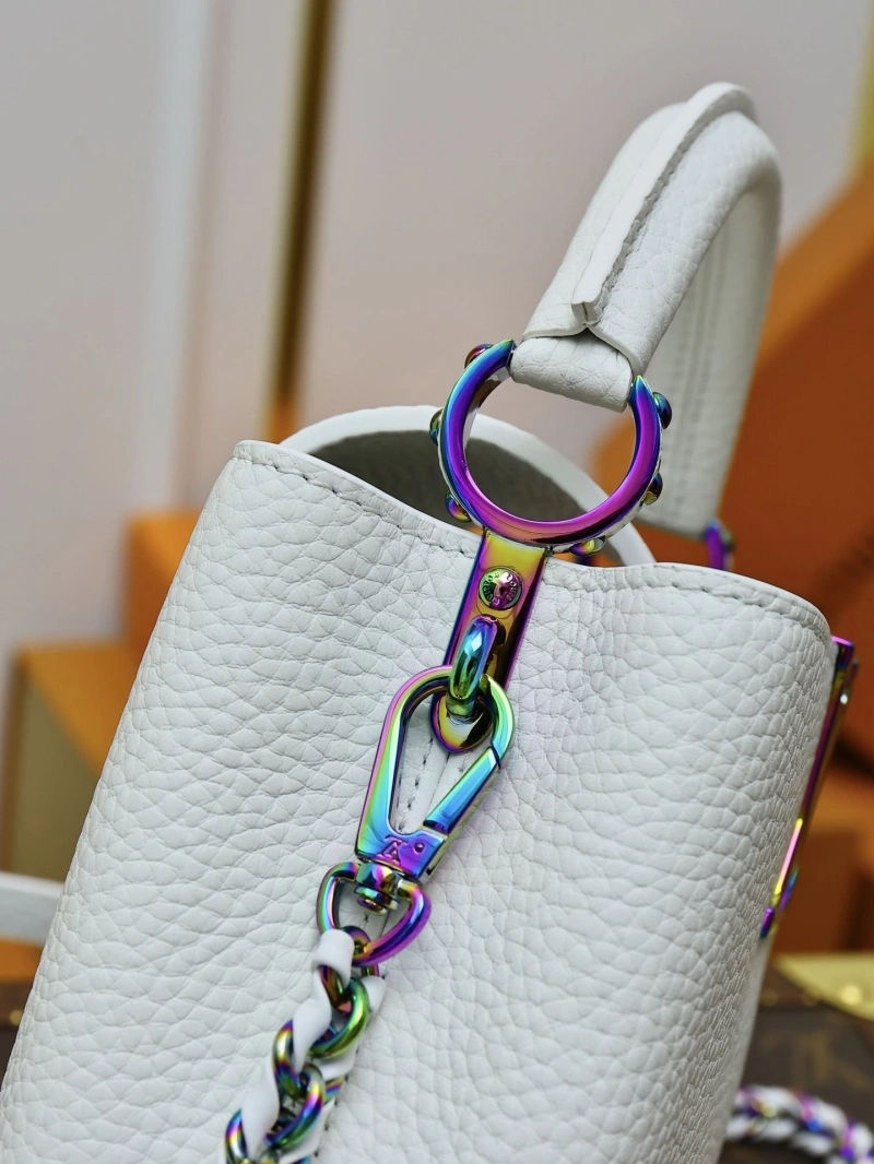 LV Capucines Bags 4233A-0373
