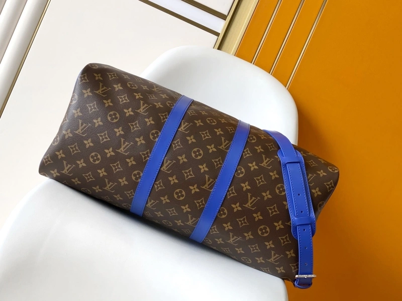 LV Travel Bags 4233A-0384
