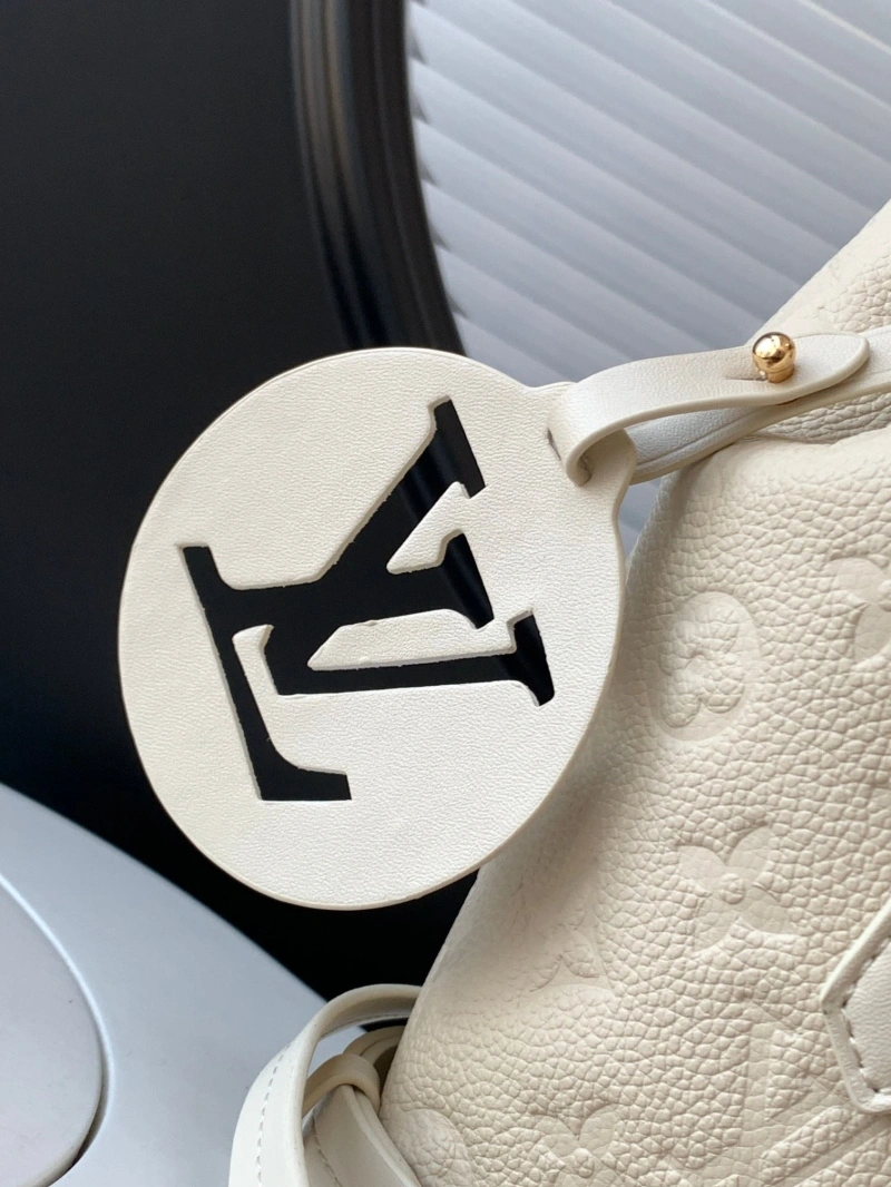 LV Backpacks 4233A-0392