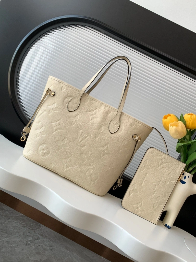 LV Shopping Bags 4233A-0395