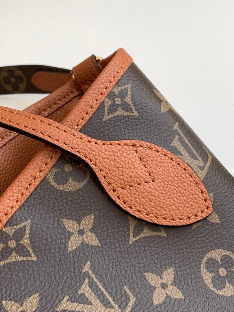 LV Shopping Bags 4233A-0485