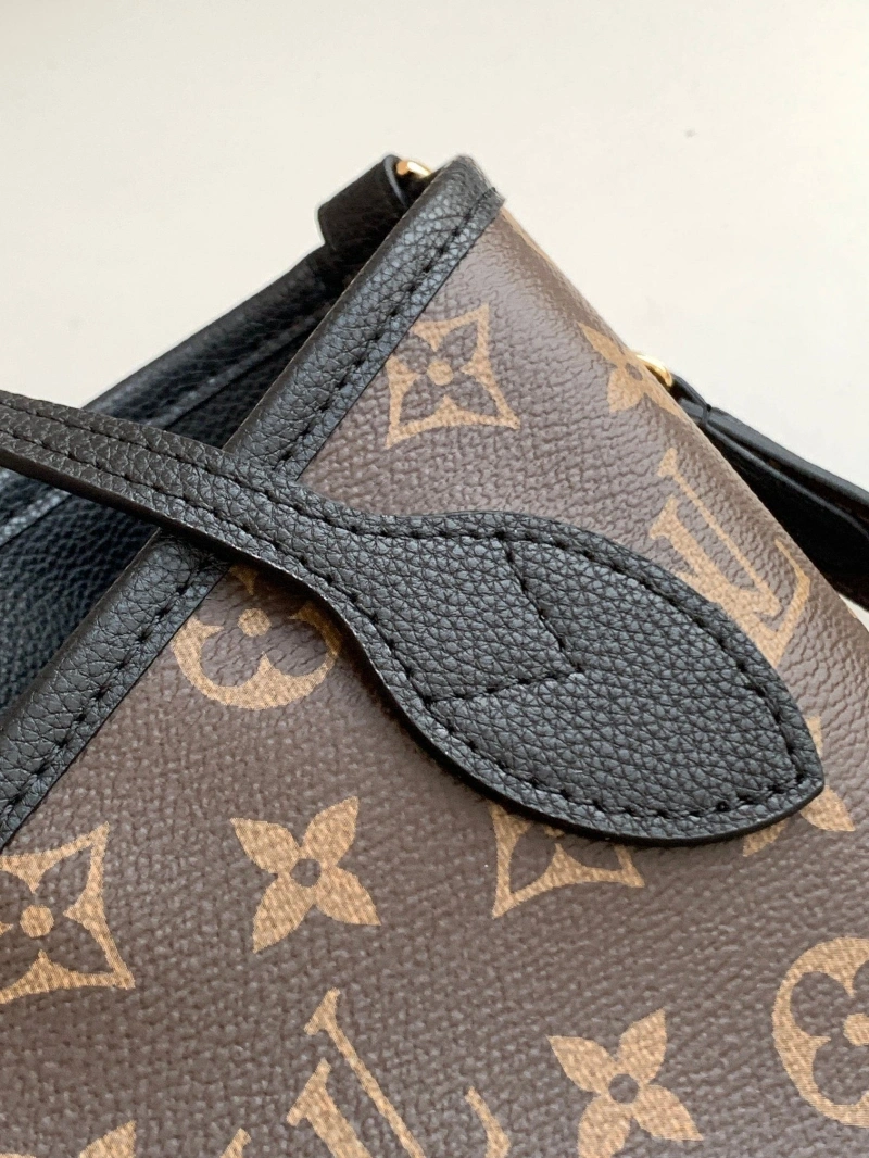 LV Shopping Bags 4233A-0486