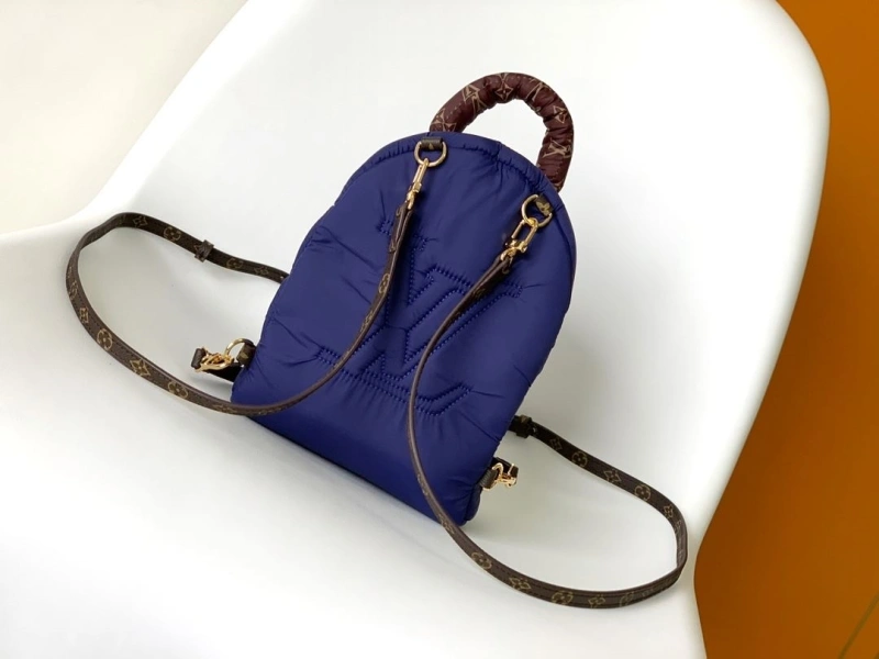 LV Backpacks 4233A-1038