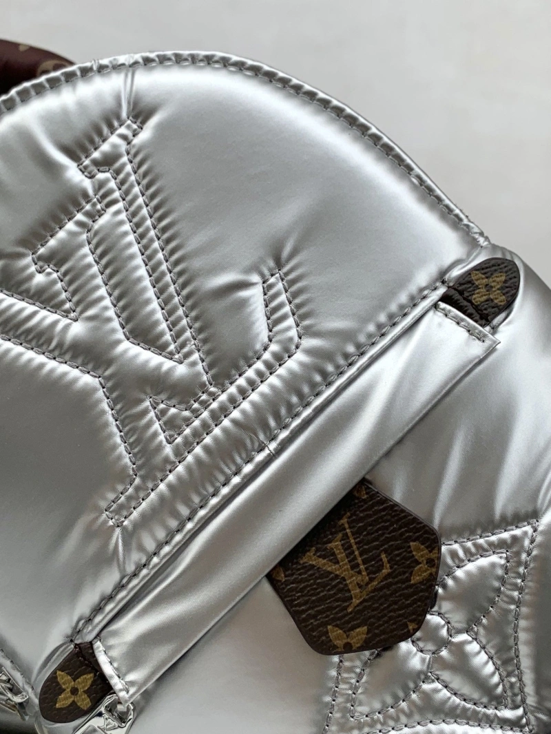 LV Backpacks 4233A-1039